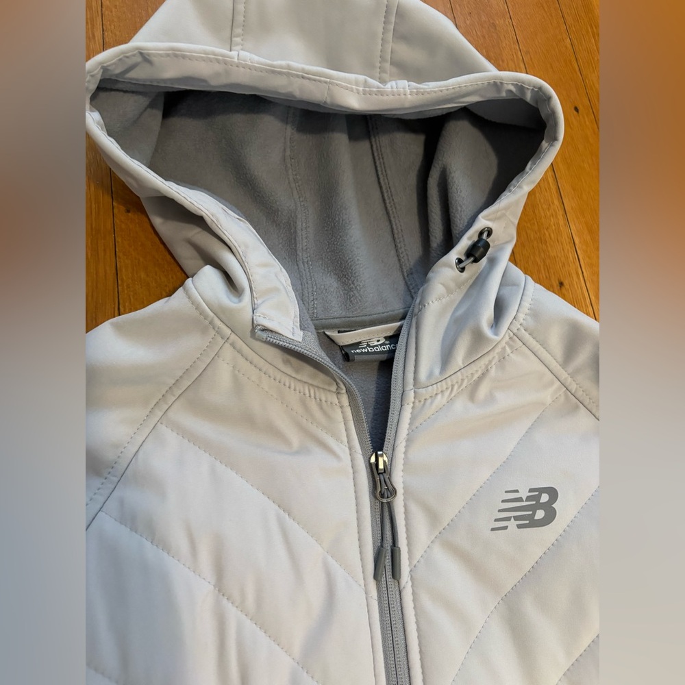 New Balance Light Gray Hooded Jacket - Picture 3 of 9